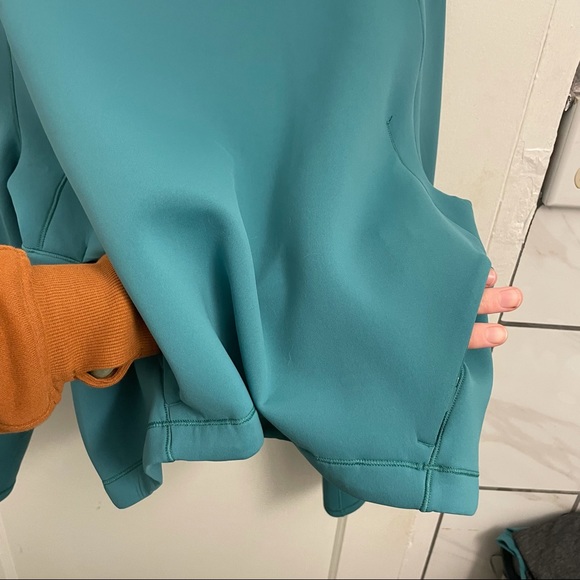 LULULEMON ⚡️ AIRWRAP HOODIE IN TEAL LAGOON 💦💦💦 - Picture 11 of 11